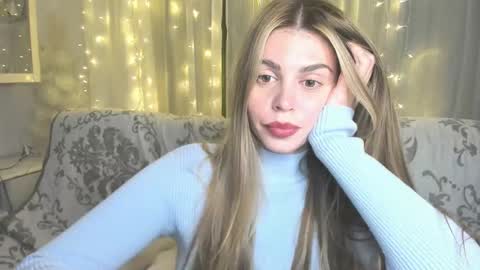 Snapshot of veronarolls chatting on February 6, 10:02 pm Lolitalolz online show from February 6, 10:02 pm