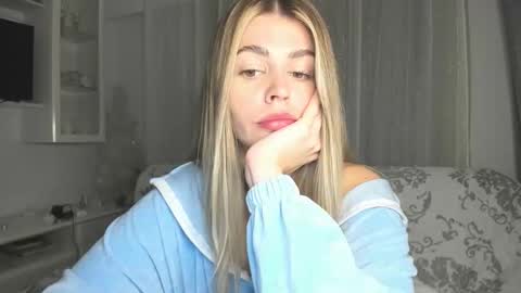 Snapshot of veronarolls chatting on February 10, 6:56 pm Lolitalolz online show from February 10, 6:56 pm