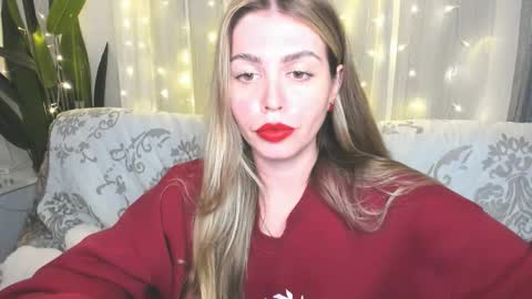 Snapshot of veronarolls chatting on February 28, 10:33 pm Lolitalolz online show from February 28, 10:33 pm