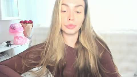 Snapshot of veronarolls chatting on March 11, 4:13 pm Lolitalolz online show from March 11, 4:13 pm