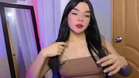 veronica_118 online show from July 6, 4:20 am