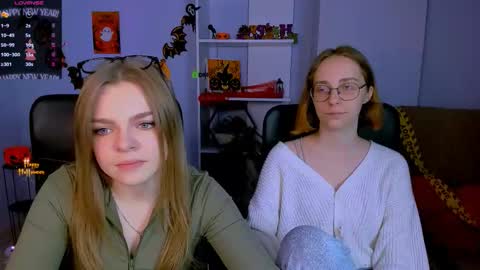 Ronni online show from November 3, 8:10 pm