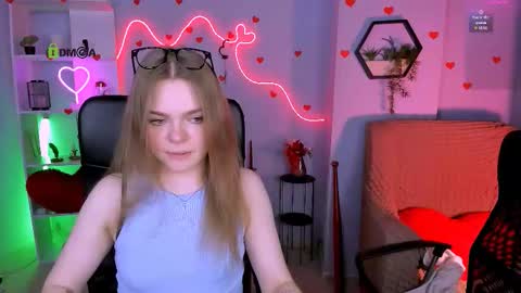 Ronni online show from March 31, 7:14 pm