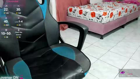 Snapshot of veronica_meller chatting on February 22, 12:19 pm Veronica online show from February 22, 12:19 pm