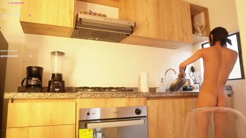 Veronica online show from December 24, 10:06 pm