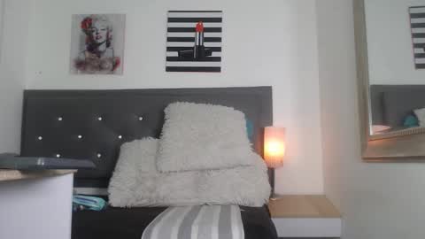 Veronica online show from February 18, 4:25 pm