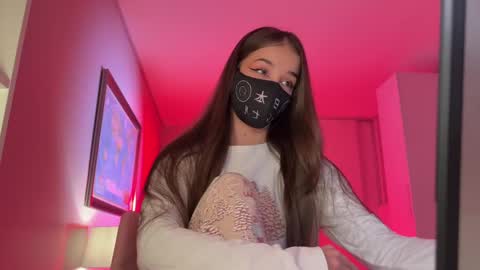 Veronica online show from February 21, 6:37 pm