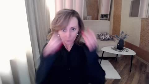 Helen online show from February 28, 11:25 am