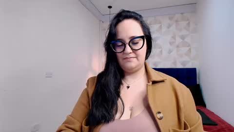 Snapshot of veroniicabbw chatting on December 19, 12:56 pm veroniicabbw online show from December 19, 12:56 pm