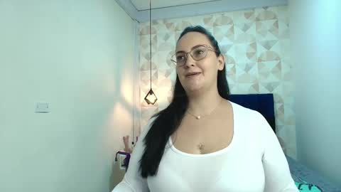 Snapshot of veroniicabbw chatting on February 10, 2:59 pm veroniicabbw online show from February 10, 2:59 pm
