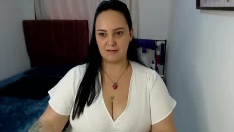 veroniicabbw_ online show from August 7, 3:47 pm