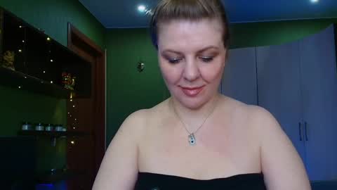 VeronikawGold online show from May 28, 9:45 pm