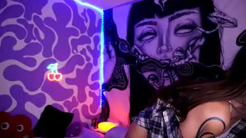        online show from August 8, 2:36 am