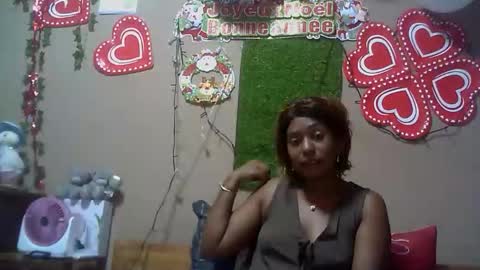 verronique1511 online show from December 16, 4:17 am