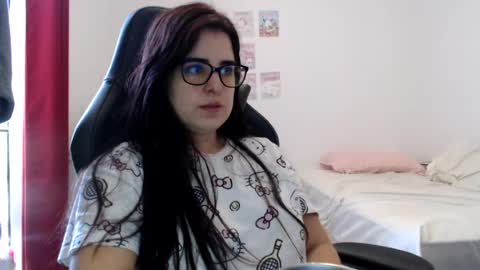 Snapshot of veruca99 chatting on July 22, 12:52 pm veruca99 online show from July 22, 12:52 pm