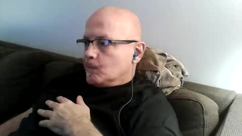 Snapshot of veryharrrrd chatting on January 3, 12:19 pm Marco online show from January 3, 12:19 pm