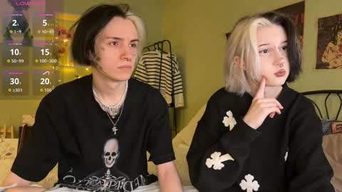 veryraretwins online show from October 9, 10:08 pm