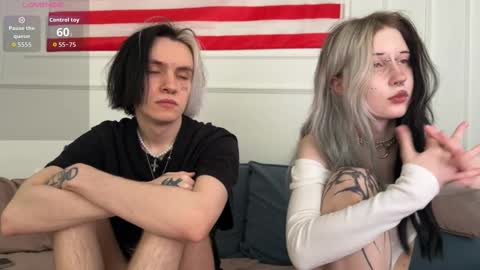 veryraretwins online show from March 29, 4:23 am