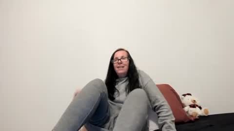 verysassypeachgoddess online show from January 15, 3:22 am