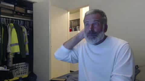 hairy man online show from January 22, 12:59 am