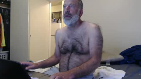 hairy man online show from March 9, 1:04 am