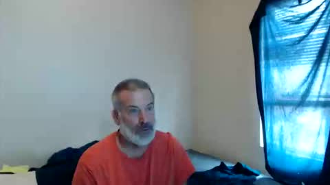 Snapshot of veryveryhairmanindenver chatting on June 8, 12:03 am hairy man online show from June 8, 12:03 am