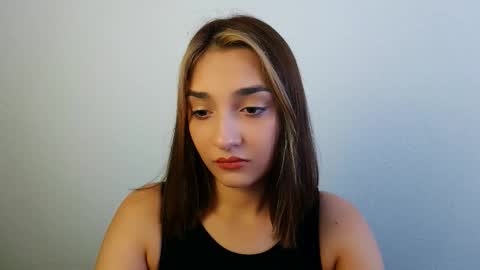 Ana online show from November 4, 11:09 am