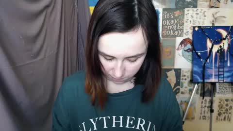 veryveryvery_shy online show from February 18, 10:38 am