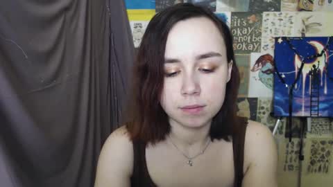 veryveryvery_shy online show from February 26, 9:53 am