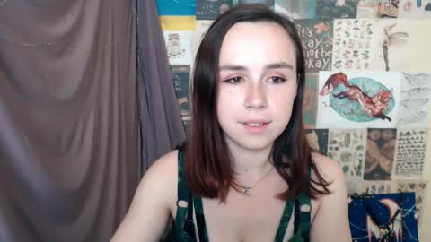 veryveryvery_shy online show from September 15, 6:30 pm