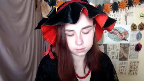 veryveryvery_shy online show from October 31, 6:25 am