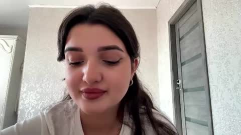 Izzabel online show from July 25, 12:36 pm