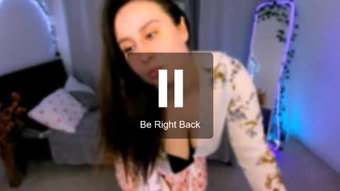 Camilla online show from March 7, 6:32 am