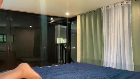 via_olala online show from October 22, 4:02 am