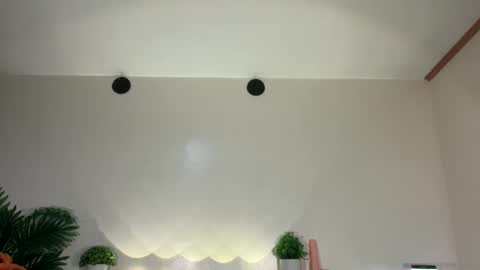 via_olala online show from October 22, 7:35 pm