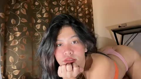 via_olala online show from March 25, 3:29 pm