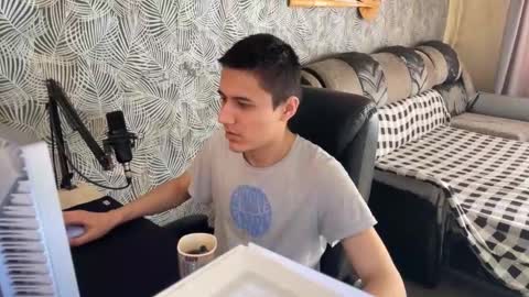 vialeras online show from February 23, 6:49 am