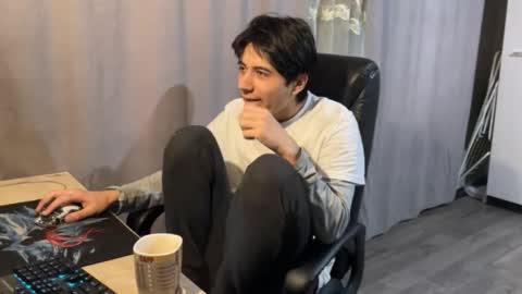 vialeras online show from December 2, 9:25 am