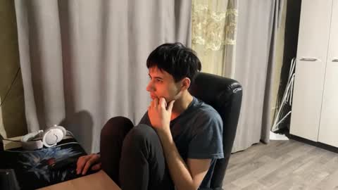 vialeras online show from January 12, 10:26 pm