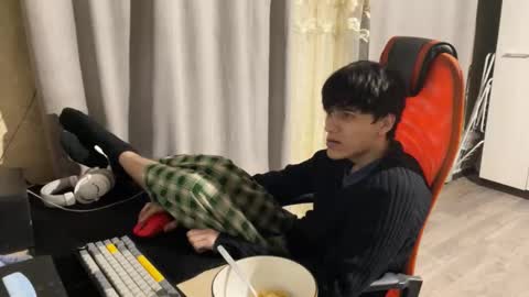 vialeras online show from March 1, 1:35 pm