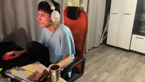 vialeras online show from March 27, 11:48 pm