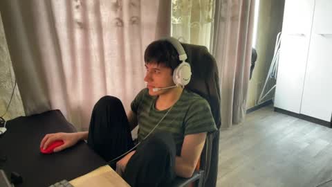 vialeras online show from April 15, 8:10 am