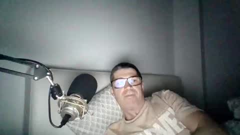 vibratorul89 online show from November 17, 9:20 pm