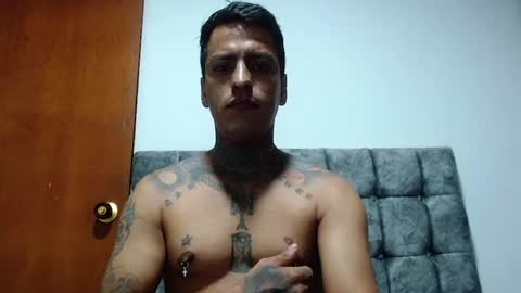 Snapshot of vicctorzc chatting on July 24, 8:34 am Victor cardenas online show from July 24, 8:34 am