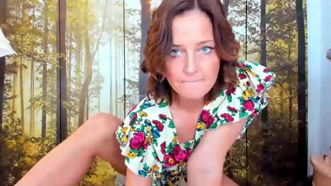 ViciousQueenu can call me Laura online show from February 22, 10:29 am