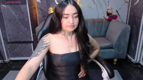 Snapshot of vickky_b chatting on July 21, 8:11 pm VICKY online show from July 21, 8:11 pm