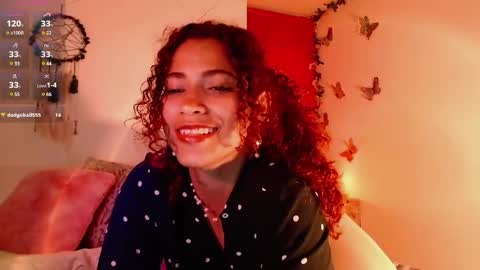 Snapshot of vicky_crazy chatting on December 19, 4:02 am Vicky  online show from December 19, 4:02 am