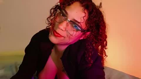 Snapshot of vicky_crazy chatting on January 2, 3:15 am Vicky  online show from January 2, 3:15 am