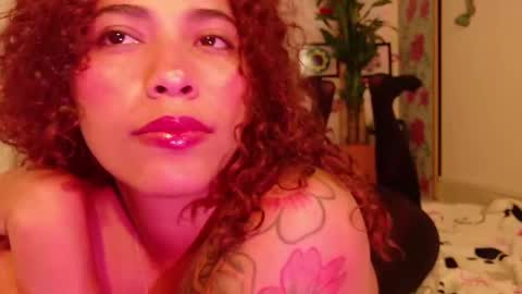 Snapshot of vicky_crazy chatting on March 11, 2:43 am Vicky  online show from March 11, 2:43 am