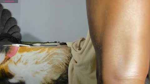 vicky manuela online show from March 22, 1:53 am